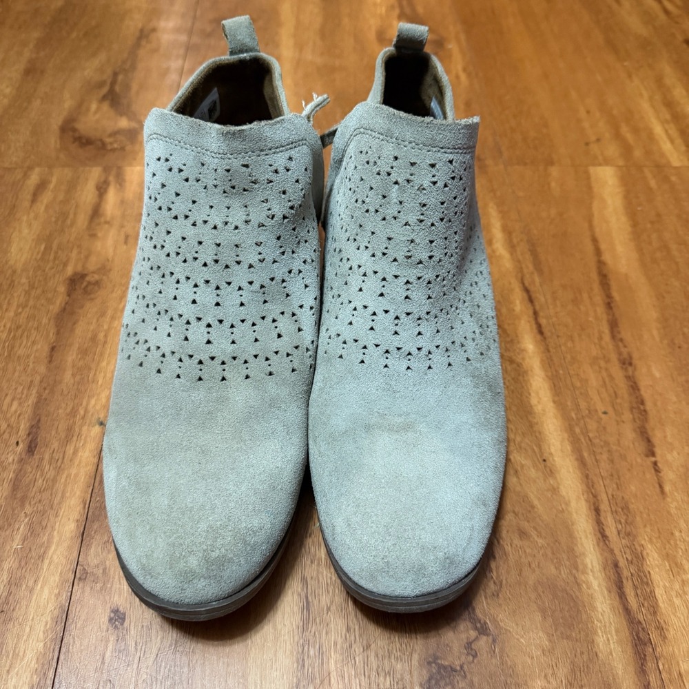 TOMS Ankle Boots Women 10 Taupe Suede Perforated Deia Ankle Boots Casual Comfort